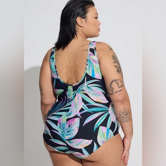 New WITH TAGS TORRID 1, 2, 3, & 4 ONE PIECE SWIM SUITS - Picture 2 of 3